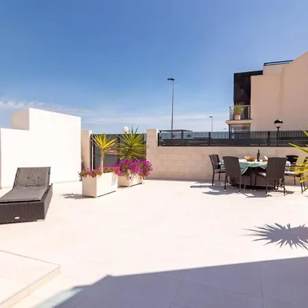 Manantial. Precioso Duplex Con Piscina Privada. Orihuela