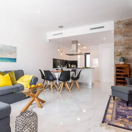 Manantial. Precioso Duplex Con Piscina Privada. *
