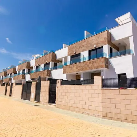 Manantial. Precioso Duplex Con Piscina Privada. *