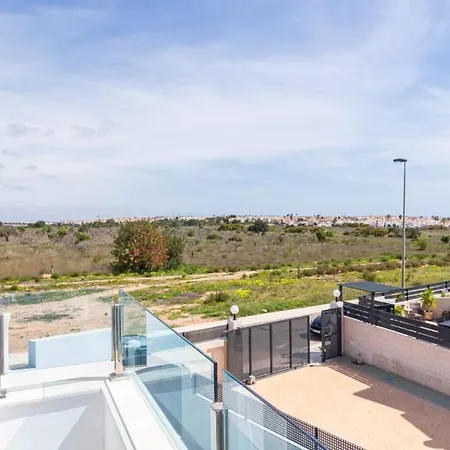 Manantial. Precioso Duplex Con Piscina Privada. Apartment