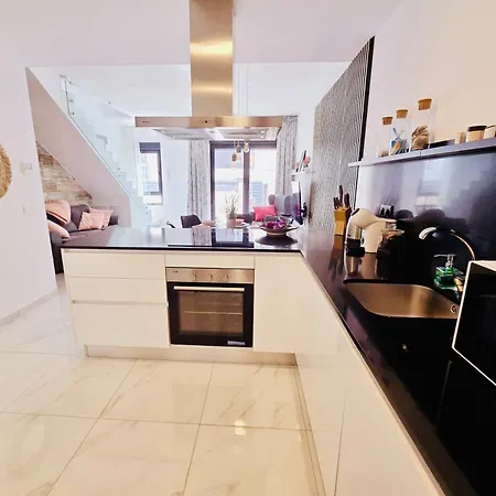 Manantial. Precioso Duplex Con Piscina Privada. Apartment